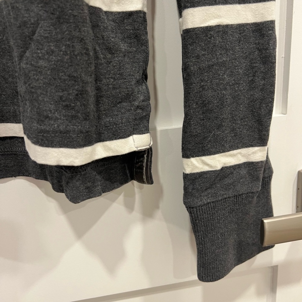 Abercrombie & Fitch long sleeve polo - Picture 7 of 13